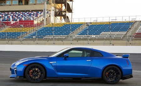 2020 Nissan GT-R 50th Anniversary Edition Side Wallpapers 450x275 (10)