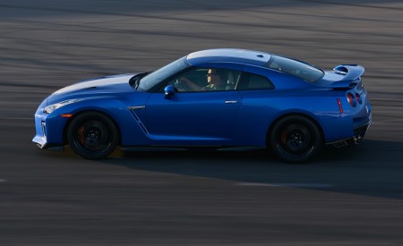 2020 Nissan GT-R 50th Anniversary Edition Side Wallpapers 450x275 (12)
