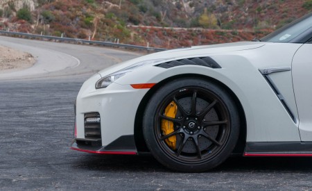 2020 Nissan GT-R NISMO Brakes Wallpapers 450x275 (15)