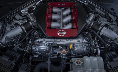 2020 Nissan GT-R NISMO Engine Wallpapers 450x275 (77)