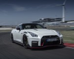 2020 Nissan GT-R NISMO Front Three-Quarter Wallpapers 150x120 (2)
