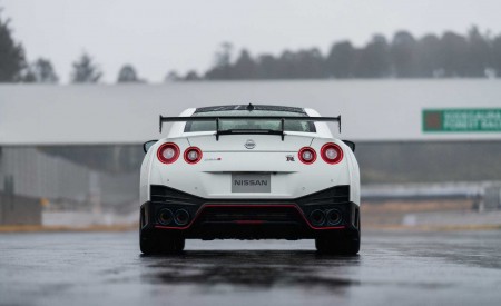 2020 Nissan GT-R NISMO Rear Wallpapers 450x275 (99)