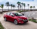 2020 Nissan Versa Front Three-Quarter Wallpapers 150x120 (47)