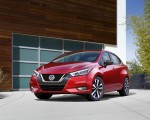 2020 Nissan Versa Front Three-Quarter Wallpapers 150x120 (44)