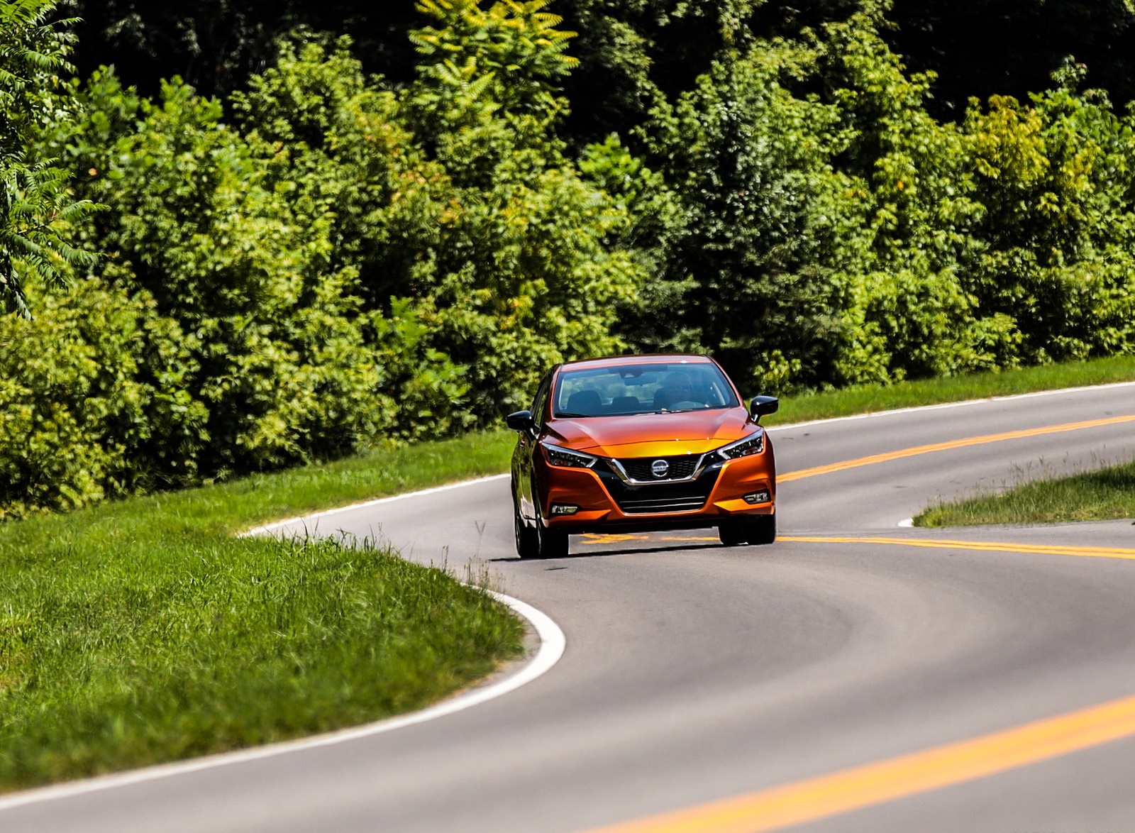 2020 Nissan Versa Front Wallpapers (3)