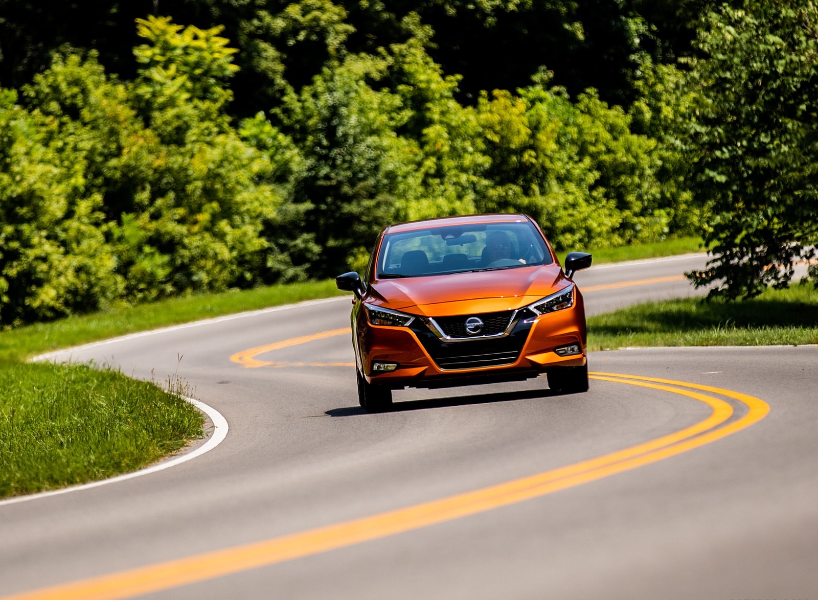 2020 Nissan Versa Front Wallpapers (5)