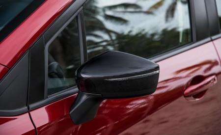 2020 Nissan Versa Mirror Wallpapers 450x275 (53)