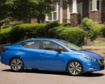 2020 Nissan Versa Side Wallpapers 150x120 (39)