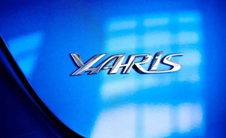 2020 Toyota Yaris Hatchback Badge Wallpapers 450x275 (5)