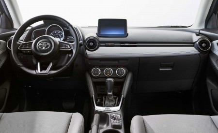 2020 Toyota Yaris Hatchback Interior Wallpapers 450x275 (11)