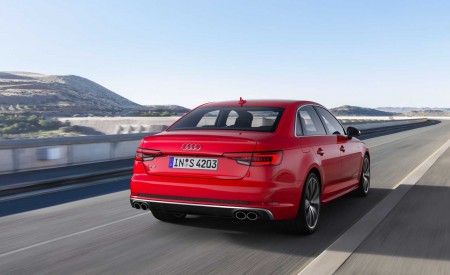 2019 Audi S4 Sedan TDI (Color: Misano Red) Rear Three-Quarter Wallpapers 450x275 (28)