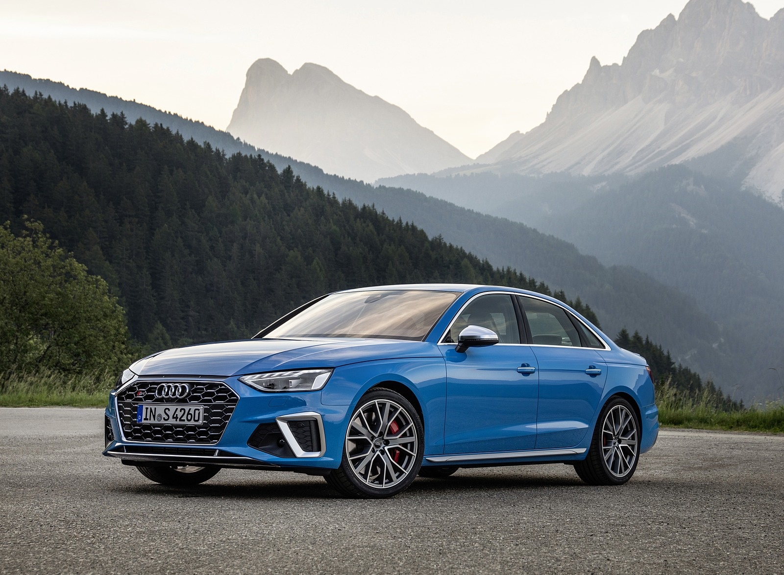2019 Audi S4 TDI (Color: Turbo Blue) Front Three-Quarter Wallpapers #7 of 39