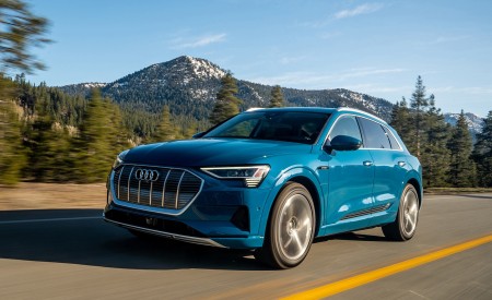 2019 Audi e-tron (US-Spec) Front Three-Quarter Wallpapers 450x275 (5)