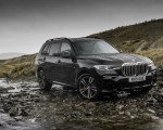 2019 BMW X7 30d (UK-Spec) Front Three-Quarter Wallpapers 150x120