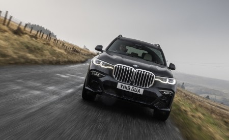 2019 BMW X7 30d (UK-Spec) Front Wallpapers 450x275 (62)