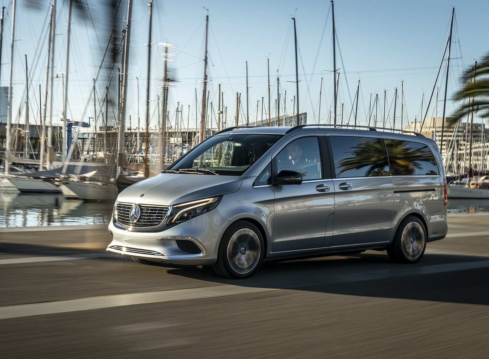 2019 Mercedes-Benz Concept EQV Front Three-Quarter Wallpapers (3)