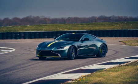 2020 Aston Martin Vantage AMR Front Three-Quarter Wallpapers 450x275 (6)