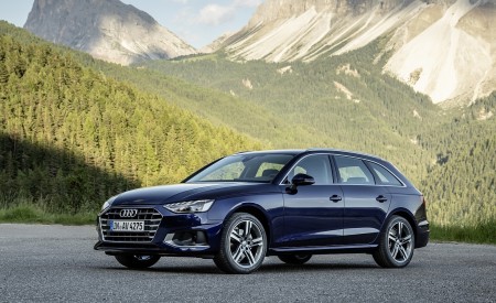 2020 Audi A4 Avant (Color: Navarra Blue) Front Three-Quarter Wallpapers 450x275 (38)