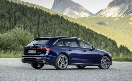 2020 Audi A4 Avant (Color: Navarra Blue) Rear Three-Quarter Wallpapers 450x275 (41)