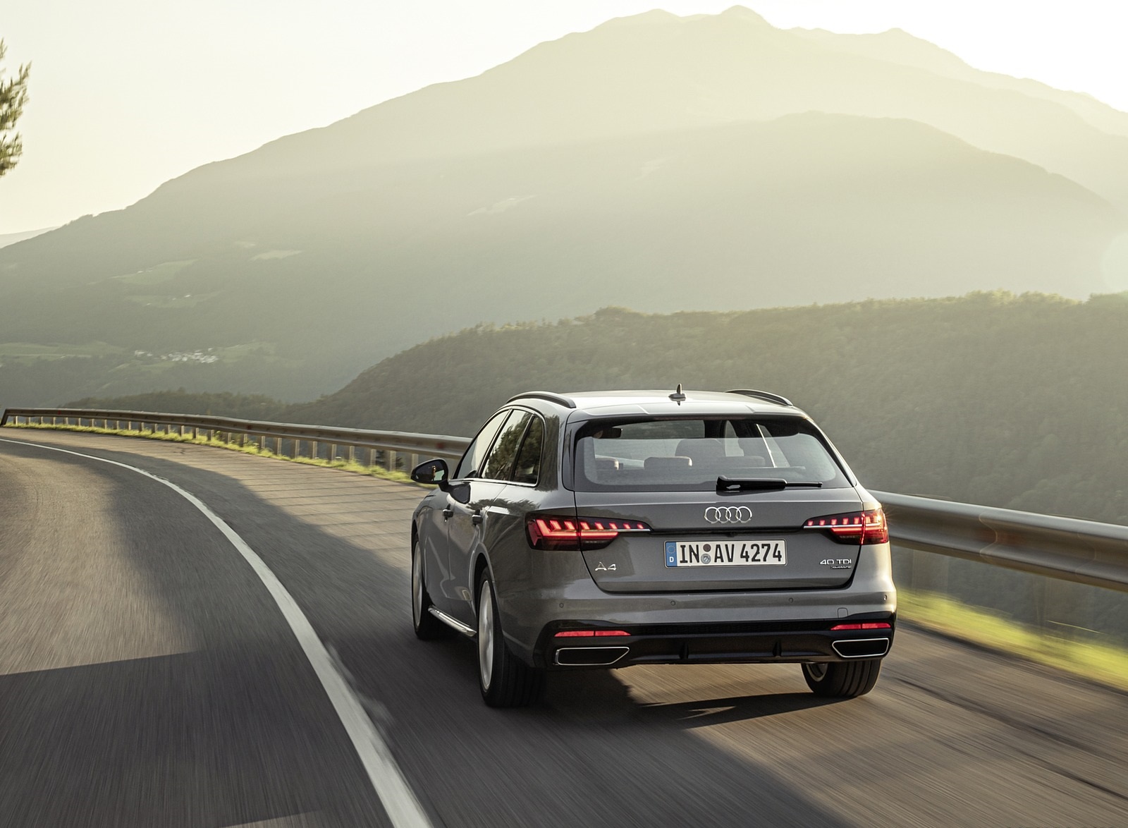 2020 Audi A4 Avant (Color: Terra Gray) Rear Wallpapers #7 of 61