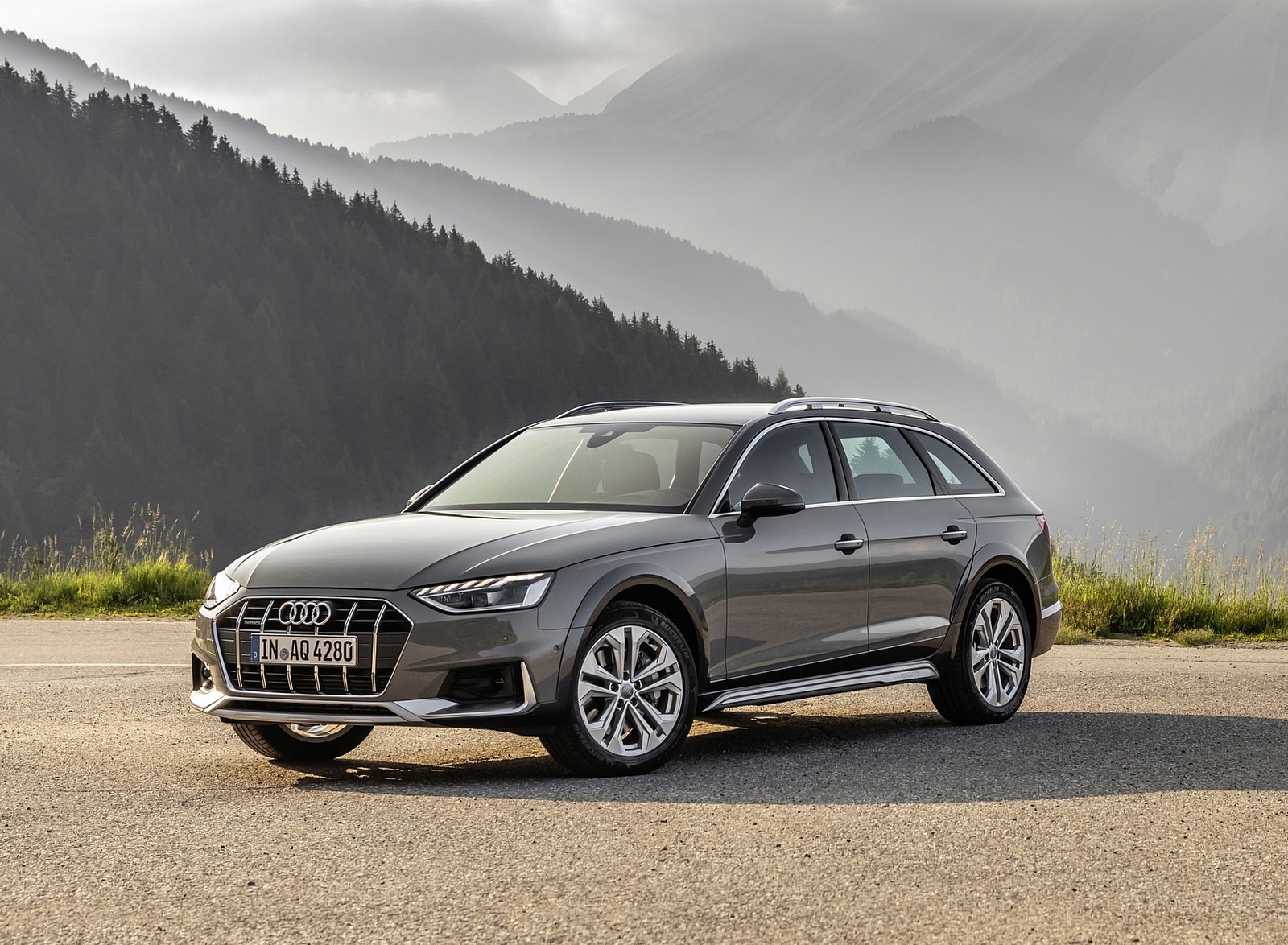 2020 Audi A4 allroad (Color: Quantum Gray) Front Three-Quarter Wallpapers (12)