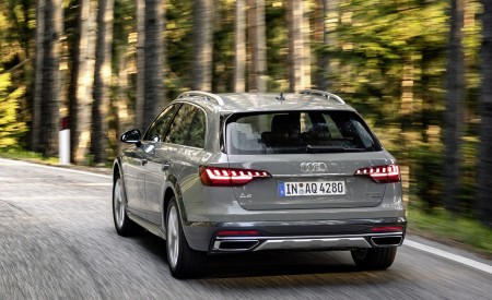 2020 Audi A4 allroad (Color: Quantum Gray) Rear Wallpapers 450x275 (8)