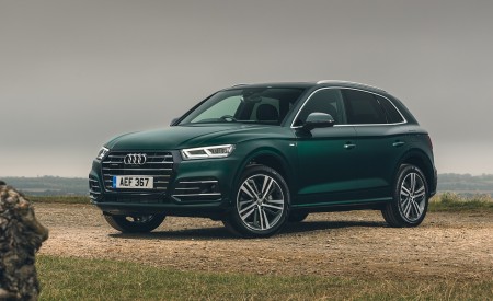 2020 Audi Q5 55 TFSI e Plug-In Hybrid Front Three-Quarter Wallpapers 450x275 (97)