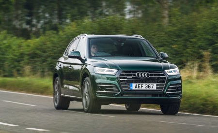 2020 Audi Q5 55 TFSI e Plug-In Hybrid Front Three-Quarter Wallpapers 450x275 (79)