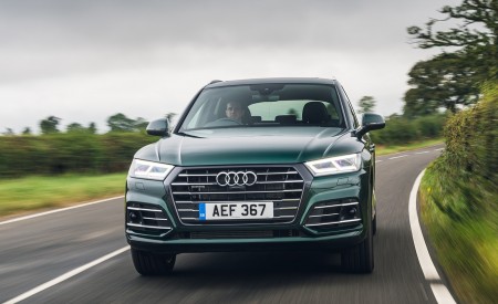 2020 Audi Q5 55 TFSI e Plug-In Hybrid Front Wallpapers 450x275 (69)
