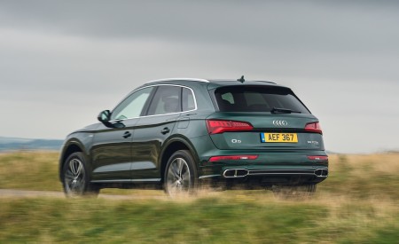 2020 Audi Q5 55 TFSI e Plug-In Hybrid Rear Three-Quarter Wallpapers 450x275 (90)