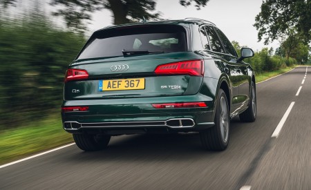 2020 Audi Q5 55 TFSI e Plug-In Hybrid Rear Wallpapers 450x275 (74)