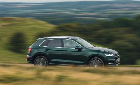 2020 Audi Q5 55 TFSI e Plug-In Hybrid Side Wallpapers 450x275 (95)