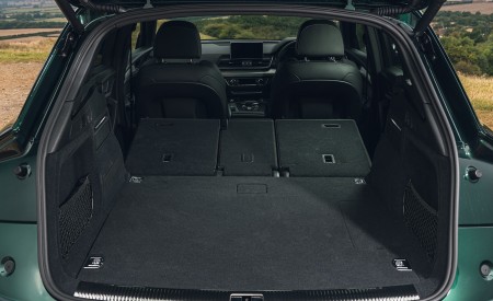 2020 Audi Q5 55 TFSI e Plug-In Hybrid Trunk Wallpapers 450x275 (132)