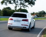 2020 Audi Q5 TFSI e Plug-In Hybrid (Color: Glacier White) Rear Wallpapers 150x120 (20)