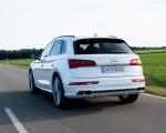 2020 Audi Q5 TFSI e Plug-In Hybrid (Color: Glacier White) Rear Wallpapers 150x120 (33)