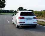 2020 Audi Q5 TFSI e Plug-In Hybrid (Color: Glacier White) Rear Wallpapers 150x120 (21)