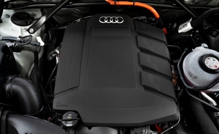 2020 Audi Q5 TFSI e Plug-In Hybrid Engine Wallpapers 450x275 (46)