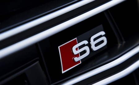 2020 Audi S6 Sedan TDI (Color: Navarra Blue) Badge Wallpapers  450x275 (44)