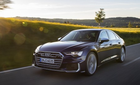 2020 Audi S6 Sedan TDI (Color: Navarra Blue) Front Three-Quarter Wallpapers  450x275 (12)