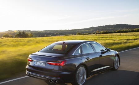 2020 Audi S6 Sedan TDI (Color: Navarra Blue) Rear Three-Quarter Wallpapers 450x275 (9)