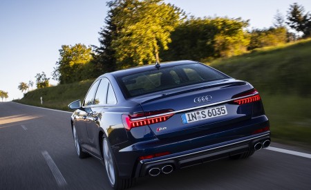 2020 Audi S6 Sedan TDI (Color: Navarra Blue) Rear Wallpapers  450x275 (16)