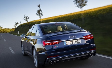 2020 Audi S6 Sedan TDI (Color: Navarra Blue) Rear Wallpapers  450x275 (17)