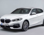 2020 BMW 1-Series 118i (Color: Mineral white Metallic) Front Three-Quarter Wallpapers 150x120