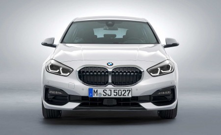 2020 BMW 1-Series 118i (Color: Mineral white Metallic) Front Wallpapers 450x275 (19)
