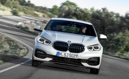2020 BMW 1-Series 118i (Color: Mineral white Metallic) Front Wallpapers 450x275 (4)