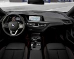 2020 BMW 1-Series 118i (Color: Mineral white Metallic) Interior Wallpapers 150x120