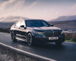 2020 BMW 7-Series 750i M Sport (UK-Spec) Front Three-Quarter Wallpapers  150x120 (16)
