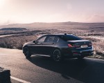 2020 BMW 7-Series 750i M Sport (UK-Spec) Rear Three-Quarter Wallpapers 150x120 (20)