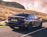 2020 BMW 7-Series 750i M Sport (UK-Spec) Rear Three-Quarter Wallpapers 150x120 (7)