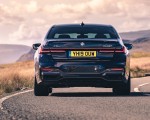 2020 BMW 7-Series 750i M Sport (UK-Spec) Rear Wallpapers 150x120 (15)